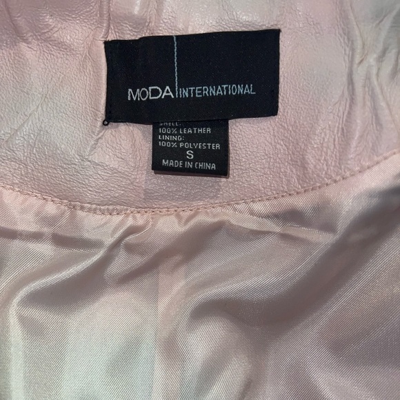 Moda International Pink Leather Jacket Size Small - Picture 2 of 4